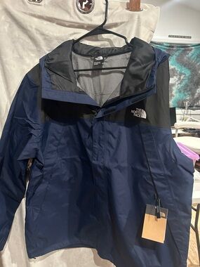 The North Face Navy and Black Men’s Raincoat Waterproof Shell